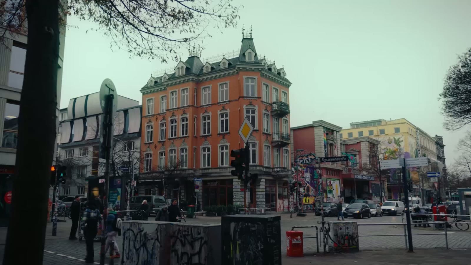 Straßenszene im Hamburger Schanzenviertel, dem Firmensitz von FREIBEUTER