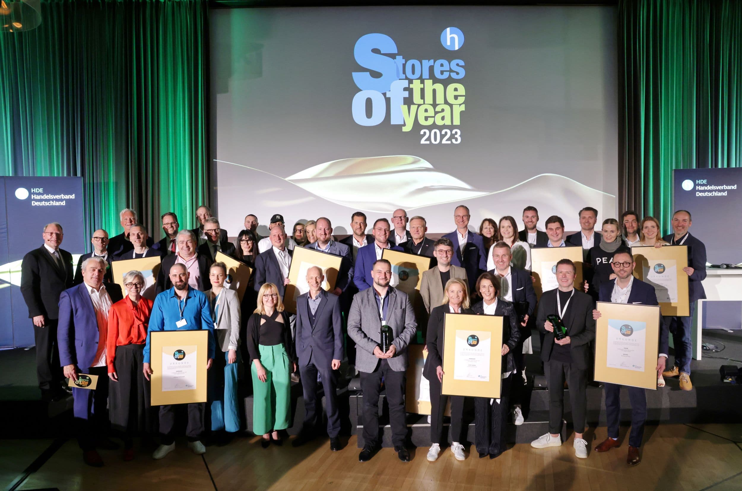 Als Stores of the Year zeichnet der HDE herausragende und innovative Händlerinnen und Händler aus. Bild: HDE