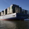 Containerschiff der Reederei CMA CGM