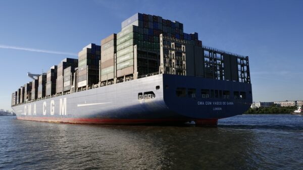 Containerschiff der Reederei CMA CGM