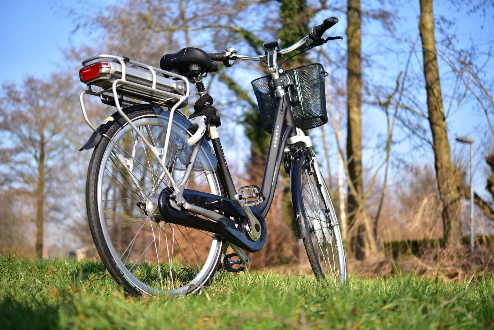 E-Bikes sind auf deutschen Straßen immer häufiger anzutreffen.