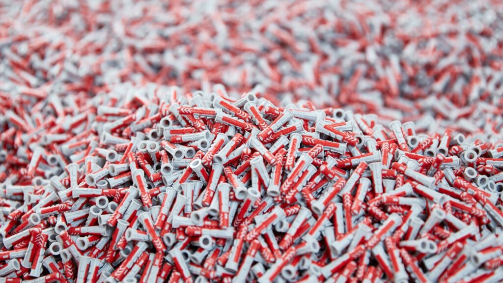 fischer steigert Umsatz 2021 auf fast eine Milliarde Euro | business-on.de