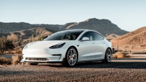Tesla schließt das Q1 in 2023 mit neuen Rekordwerten ab. 