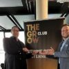 Falk S. Al-Omary (links) und Klaus Buschmeier geben das Startsignal für THE GROW in Rostock