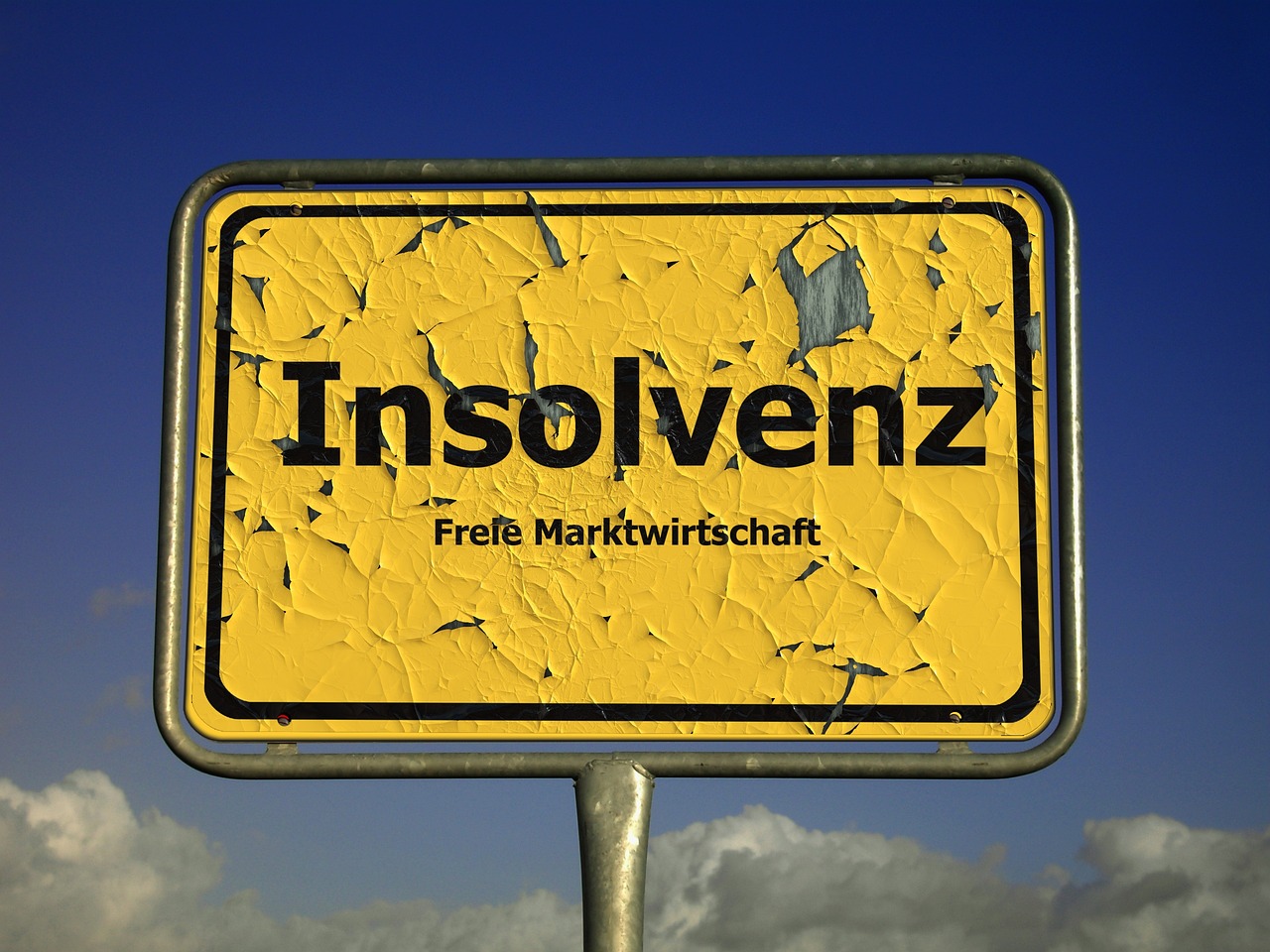 "Eine Insolvenz fühlt sich erstmal wie Versagen an", sagt Dennis Fouladfar im Business-on.de Interview. Foto: Gerad Altmann /geralt über pixabay.de